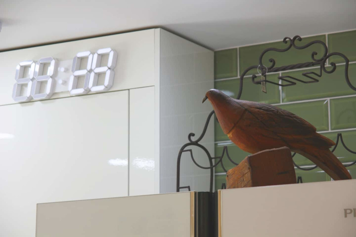08